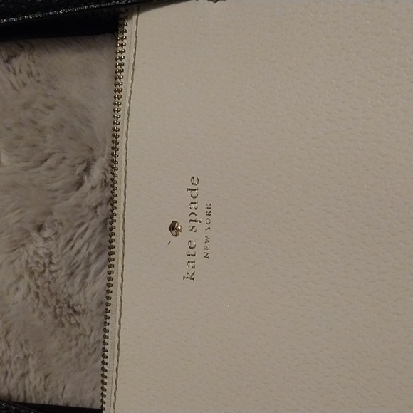 Purse - Picture 3 of 8